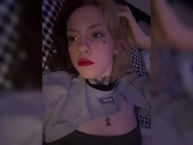 Molly-and-Ewa from BongaCams