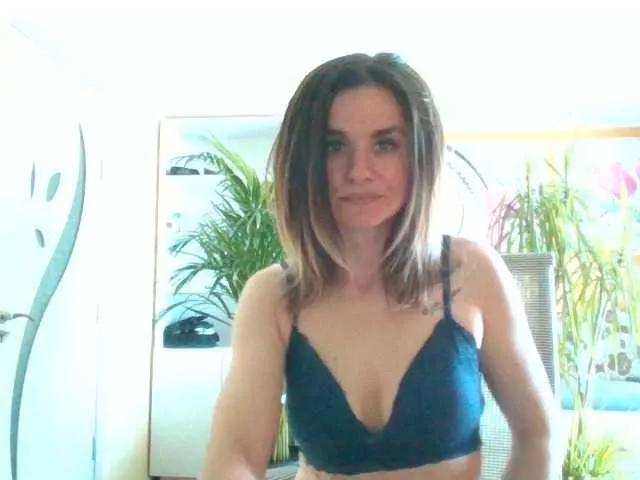 Nanny-Lora from BongaCams