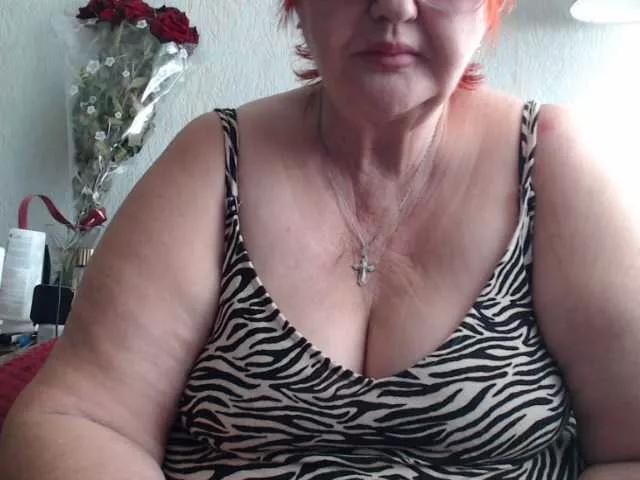 PeggySoft from BongaCams