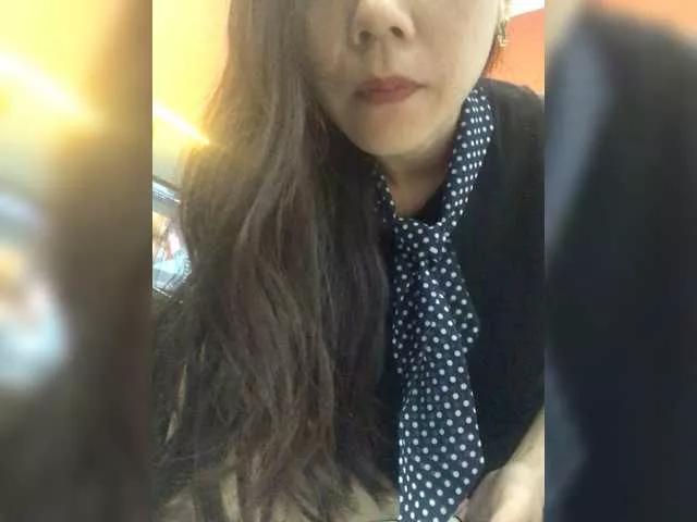 popil-00 from BongaCams