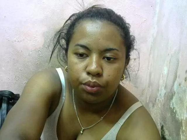 Queencamie from BongaCams