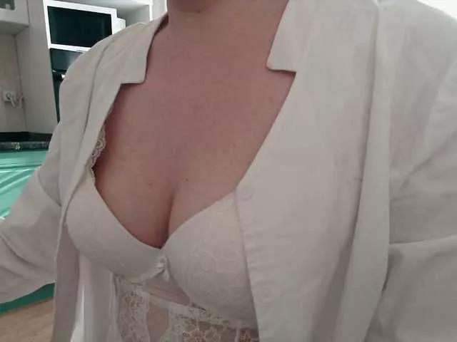 RiraRita from BongaCams