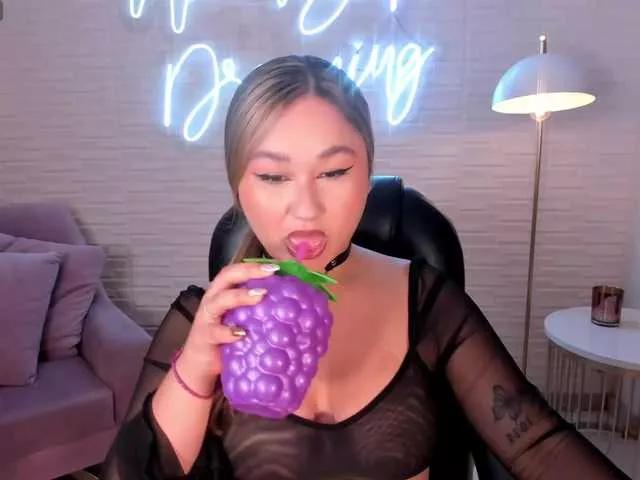 SamanthaConnor from BongaCams