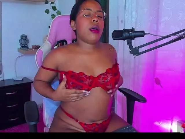 Sammypeach from BongaCams
