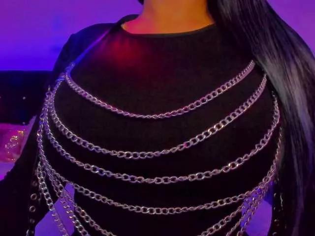 SashaBlue from BongaCams