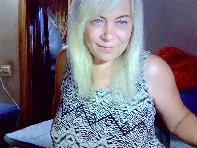 Savan35na from BongaCams