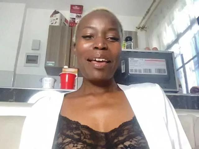 Sexxycandy from BongaCams
