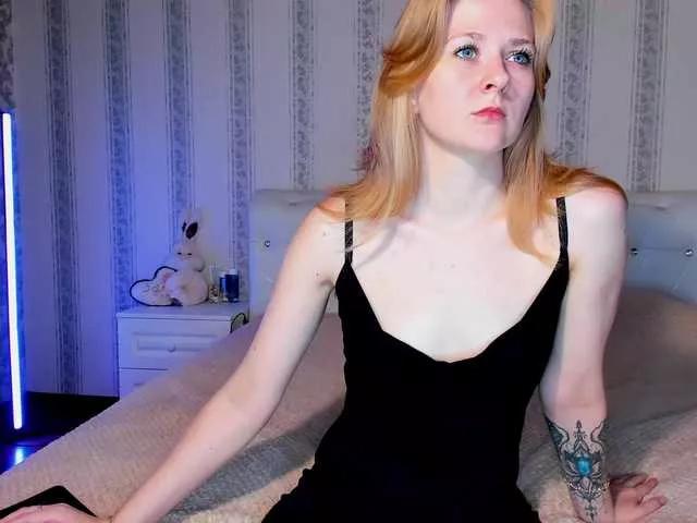 Sunnny from BongaCams