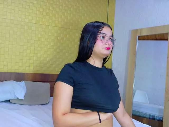 sweet-dani18 from BongaCams