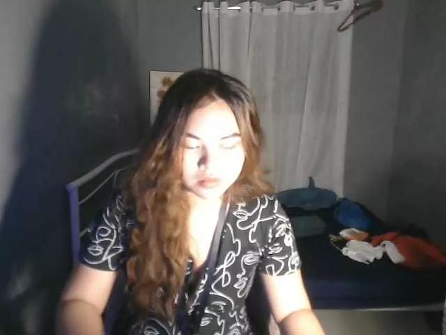 sweetiepiee from BongaCams