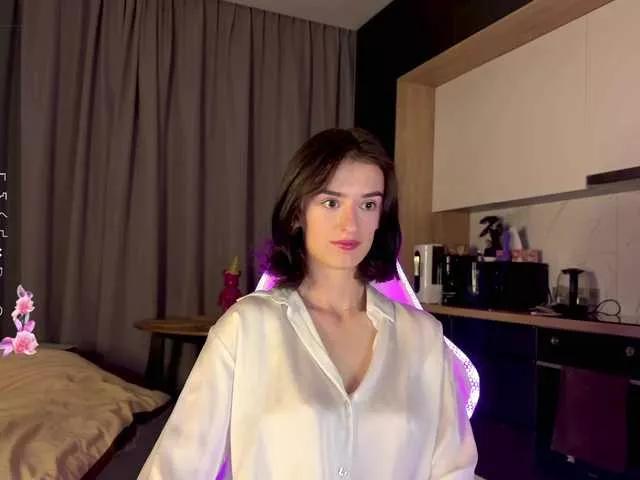 SweetieTati from BongaCams