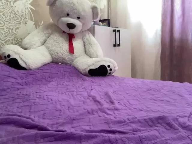 SweetStrawberry1 from BongaCams