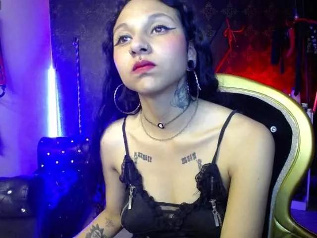 Sweettpleasure from BongaCams