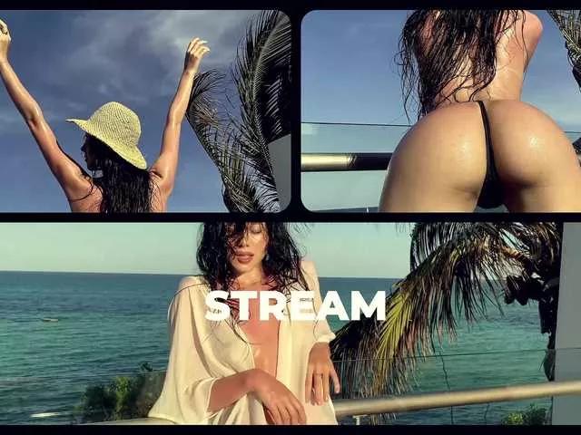 Taanni from BongaCams