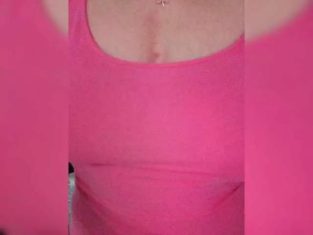 Tata42 from BongaCams