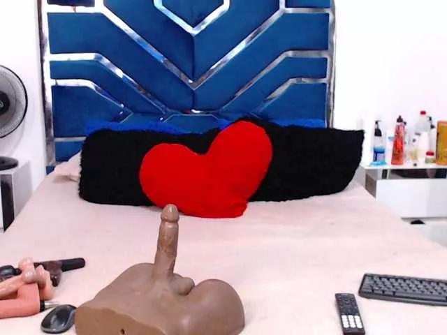 ViviannLane from BongaCams