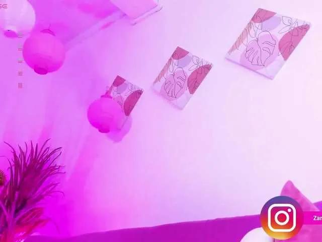 Zaradavis from BongaCams