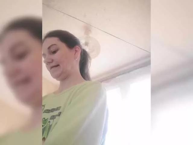 zvezda2511 from BongaCams