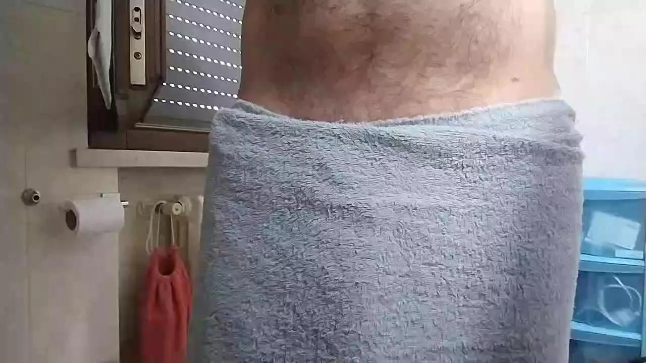 batbegins from Cam4