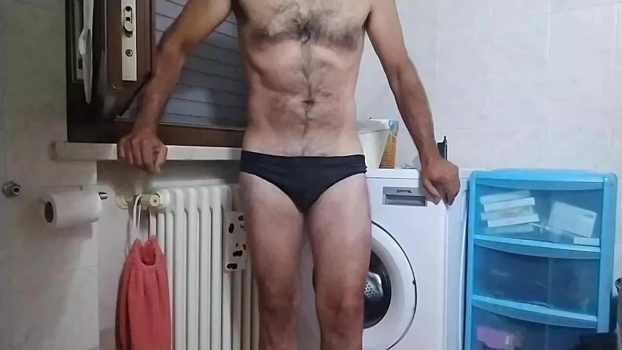 batbegins from Cam4