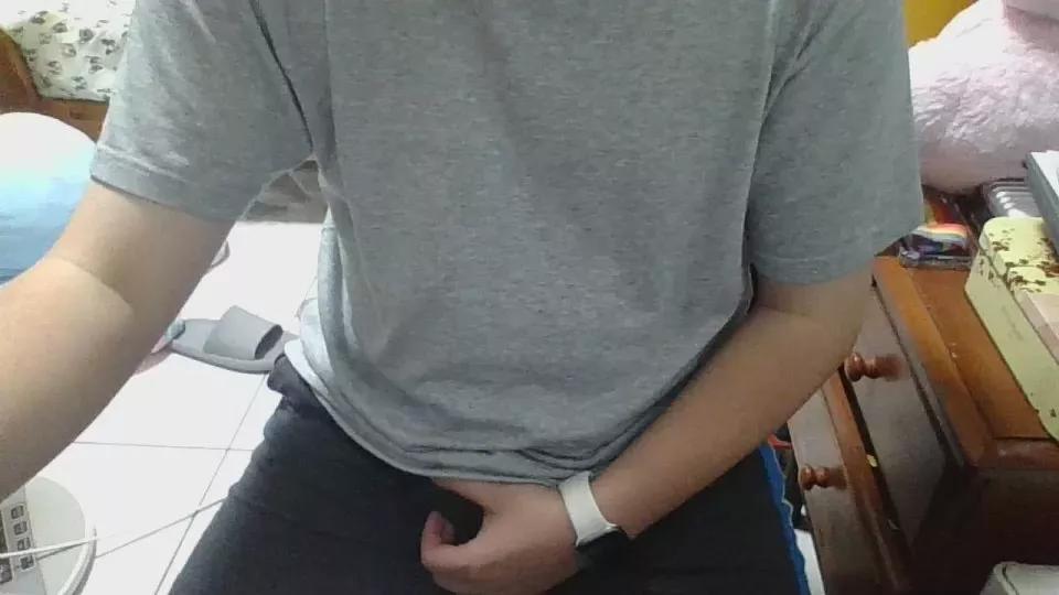 Happyboy708 from Cam4