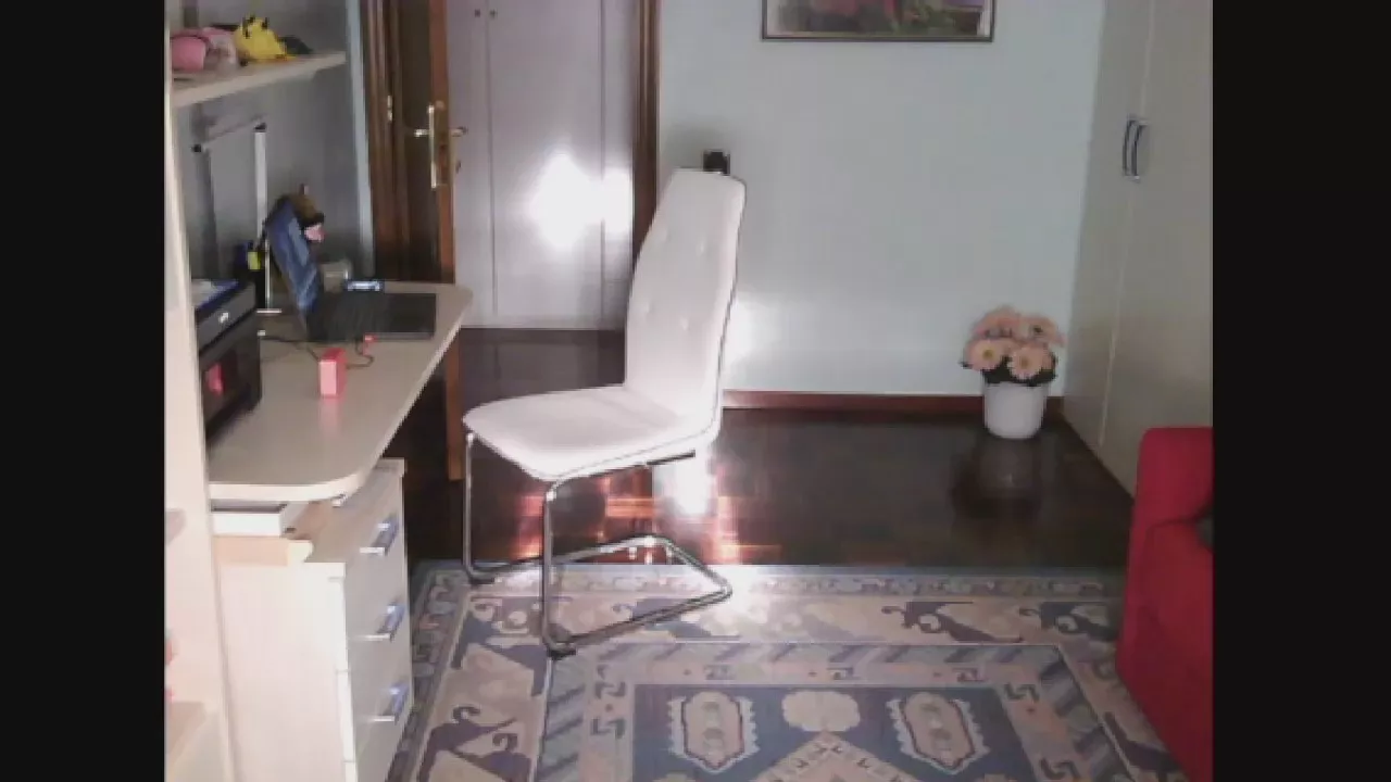 jennifercros on Cam4 