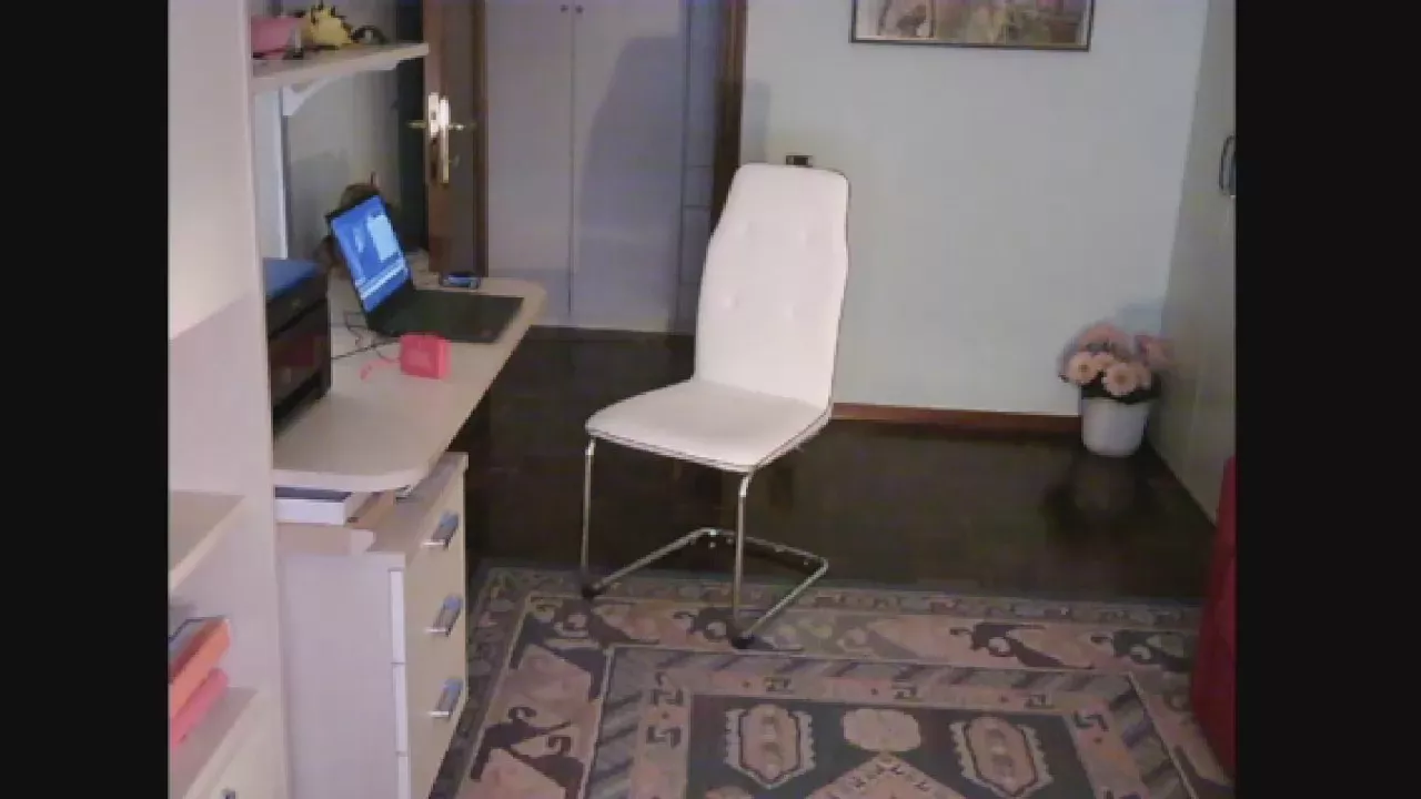 jennifercros on Cam4 