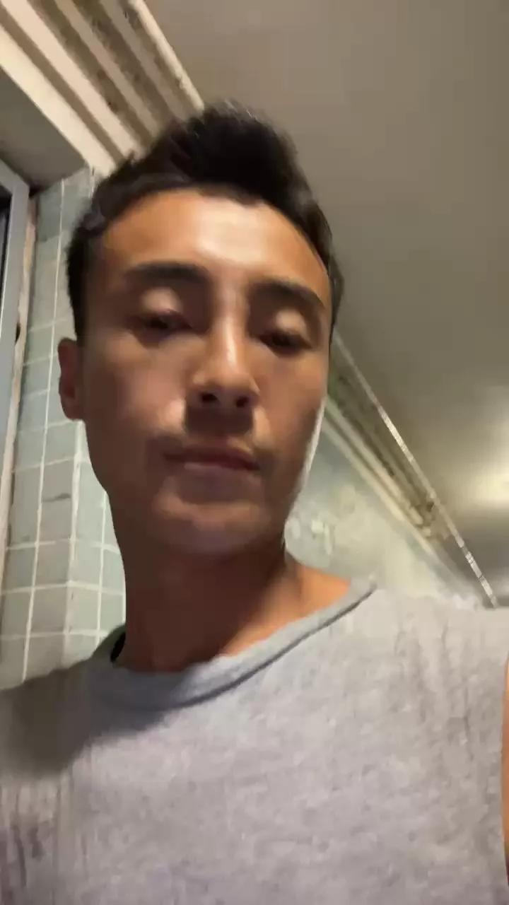 Jerrybb_slave from Cam4