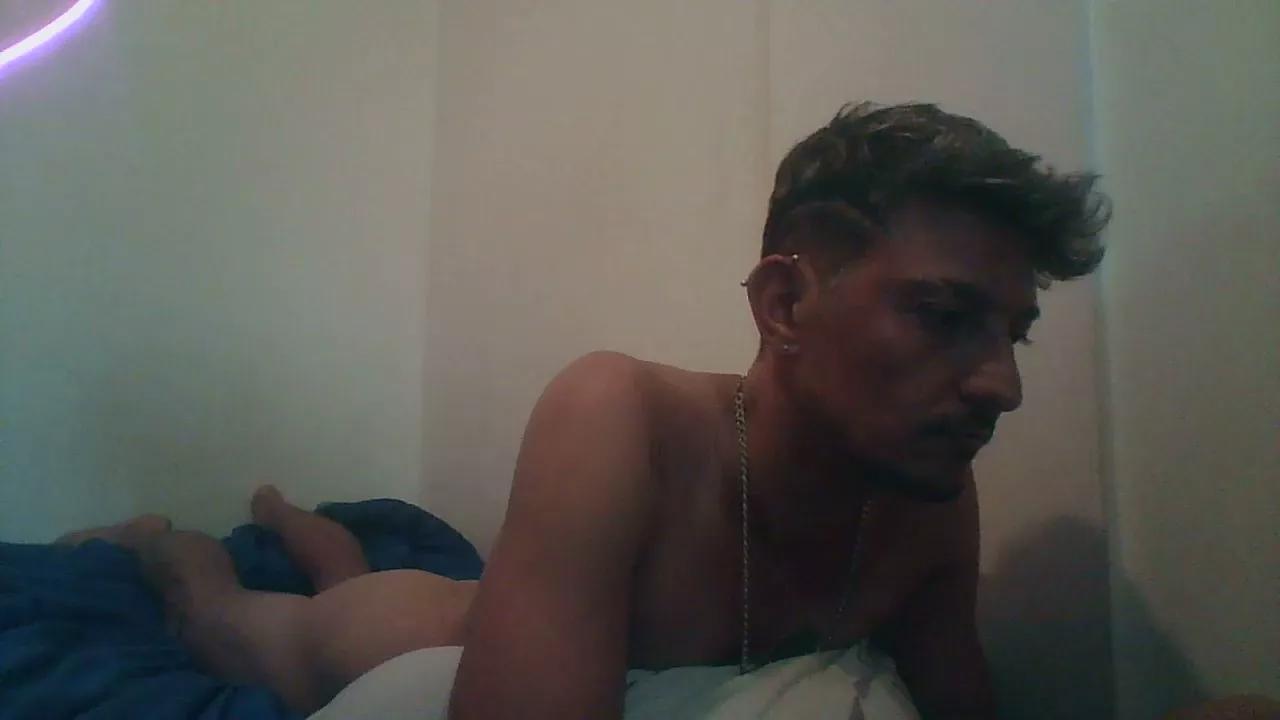 laappyyo from Cam4
