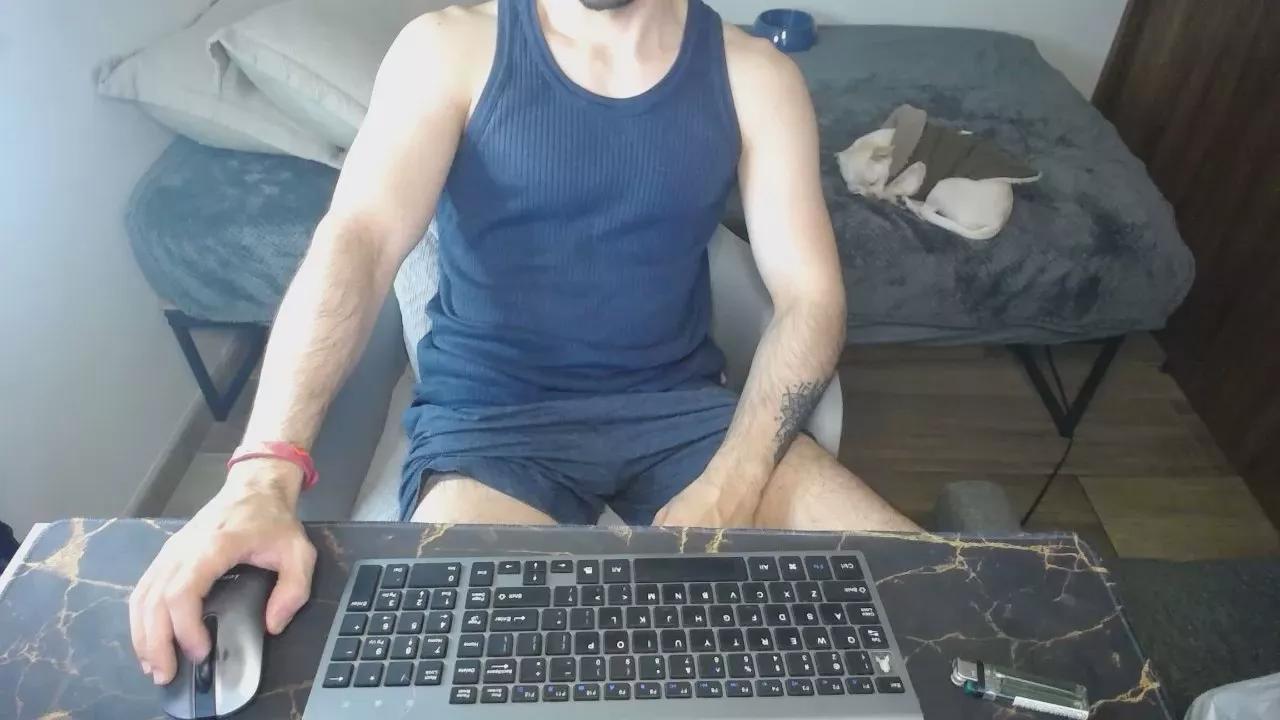 Lealboy from Cam4