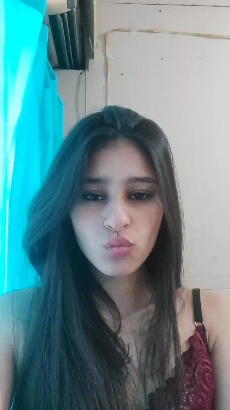 Maddydoll from Cam4