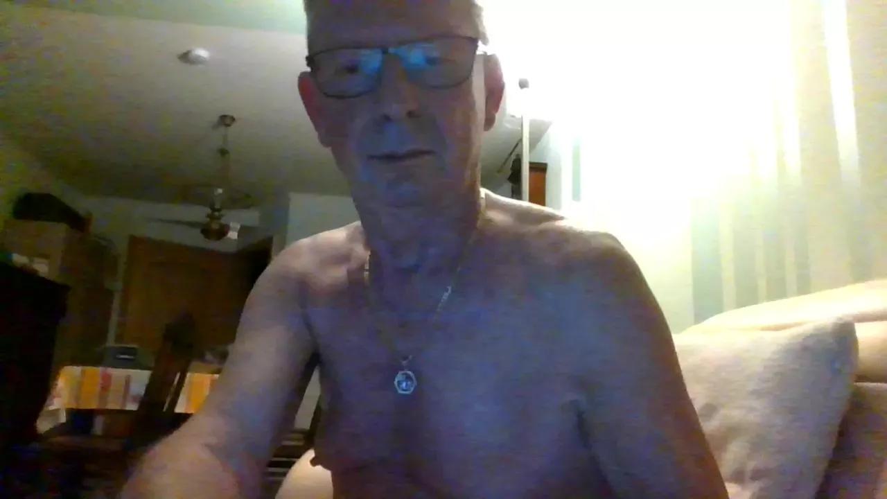 ratrie from Cam4