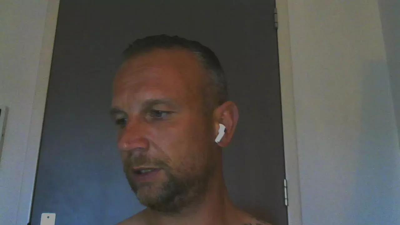 Sense084 from Cam4