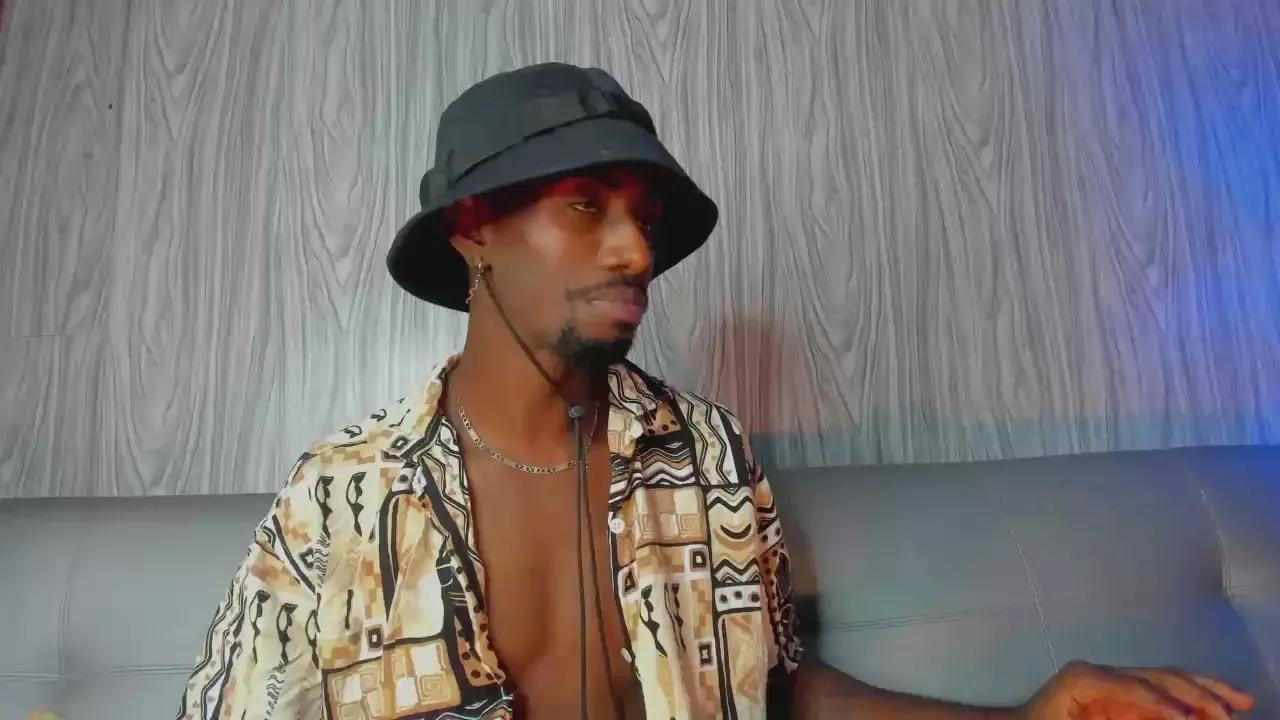 TheeNavii from Cam4