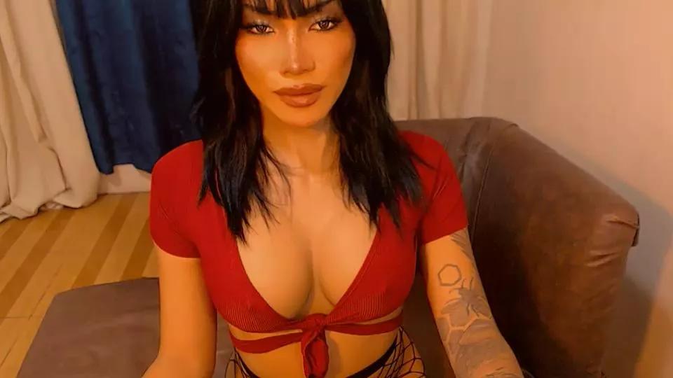 xsassy_lea from Cam4