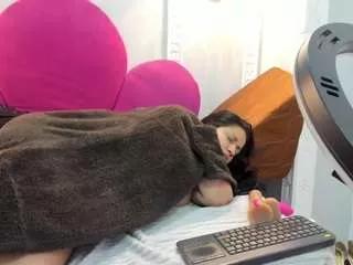 ambbermoon from CamSoda