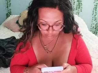 kinky-kris from CamSoda