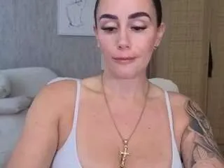 libbyloveheart on CamSoda 