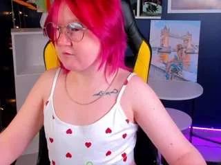 sara-moor from CamSoda