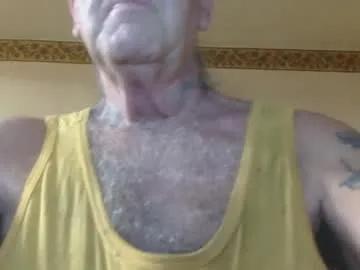 1pizza__6beers from Chaturbate