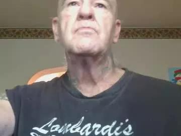 1pizza__6beers from Chaturbate
