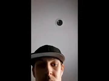 22yrsold7inch on Chaturbate 