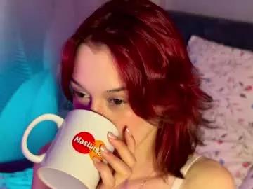 _ccrystaa_ from Chaturbate