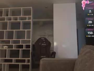 _e_u_p_h_o_r_i_a from Chaturbate