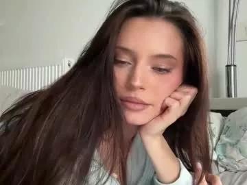 _isiah from Chaturbate