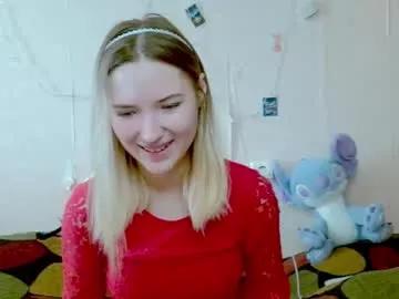 _kikiclark_ from Chaturbate