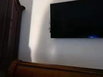 _toofunnysluts_ from Chaturbate