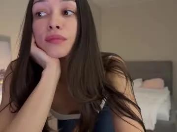 A_p_p_l_e from Chaturbate