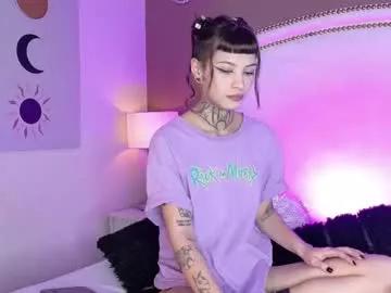 aa_lunit from Chaturbate