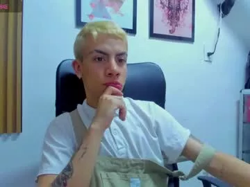 Aaron_1806 from Chaturbate